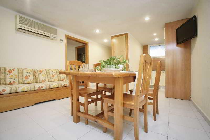 Rentalmar Los Peces Salou Exterior photo
